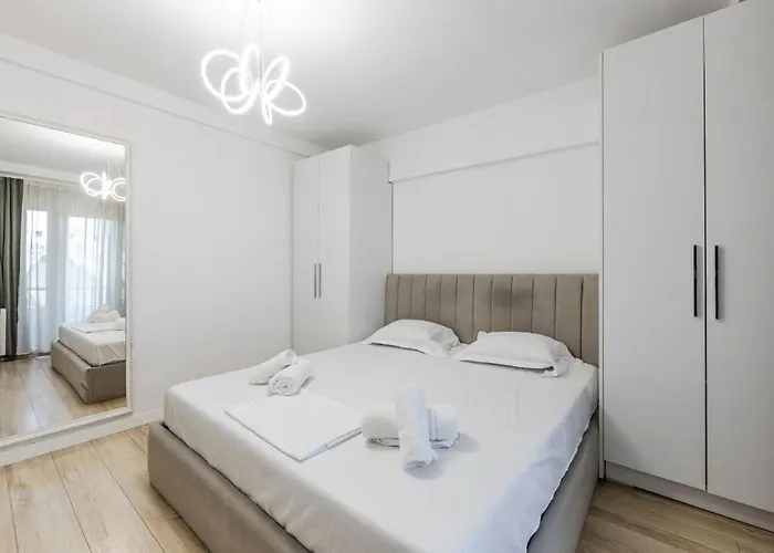 In The Center Apartment